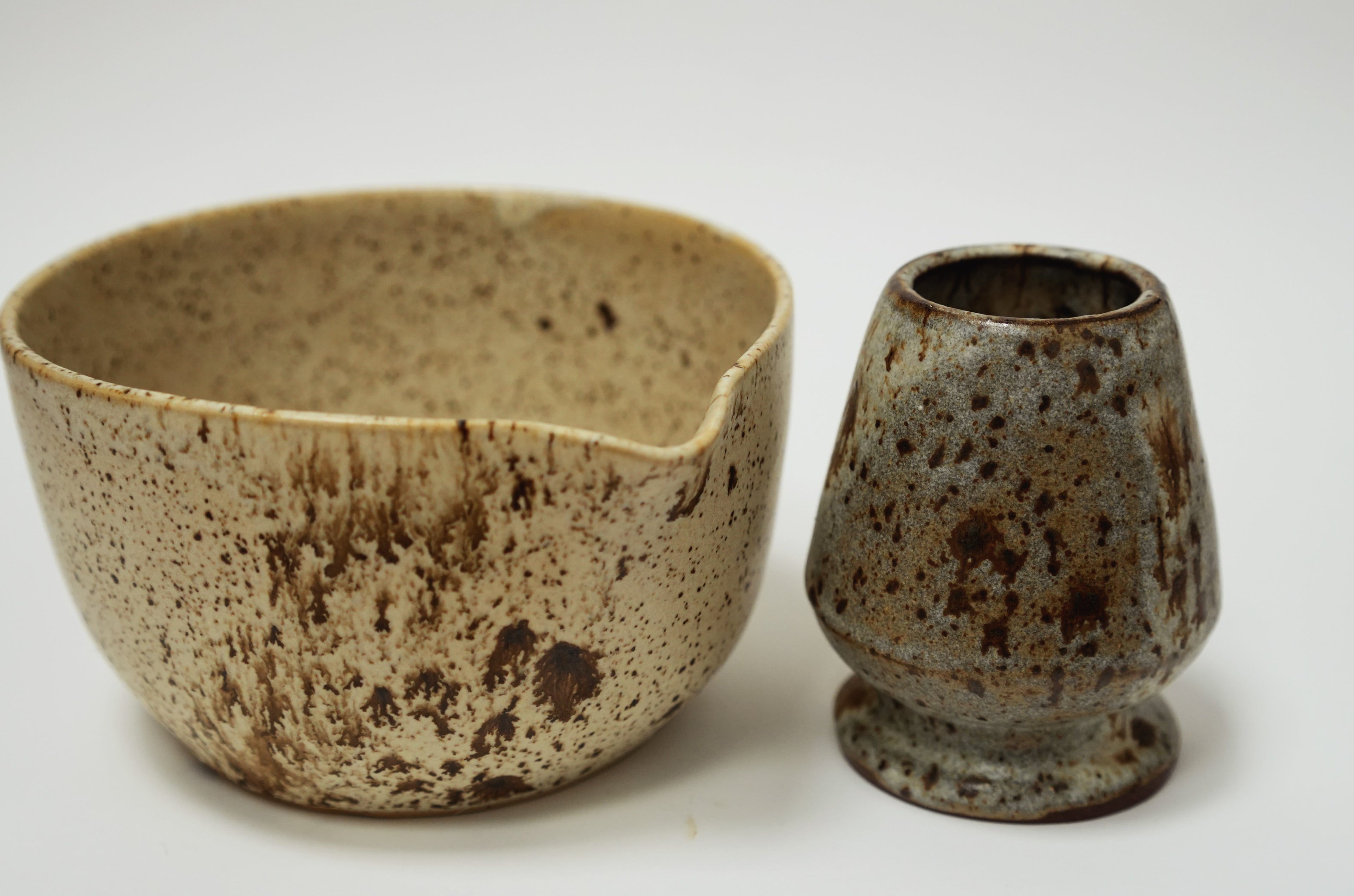 Matcha Bowl & Whisk Holder Set 2 | Ado Studio