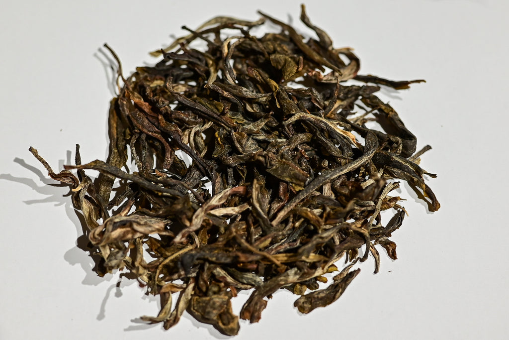 Lumemägi Vana puu Sheng Pu-erh | tume tee